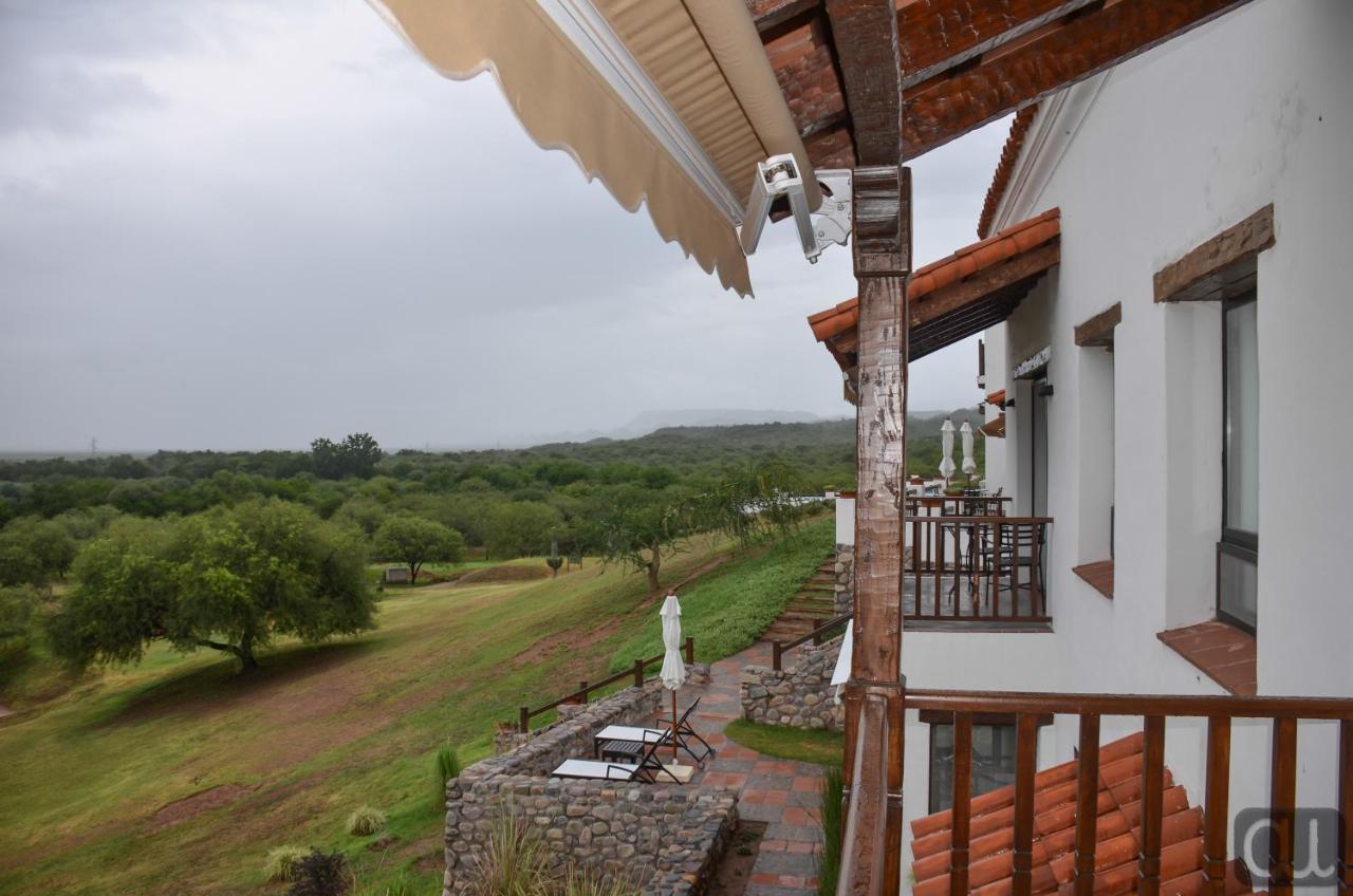Guachipas Hotel Boutique & Golf Екстериор снимка