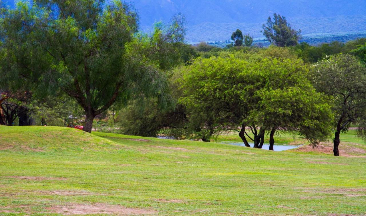 Guachipas Hotel Boutique & Golf Екстериор снимка